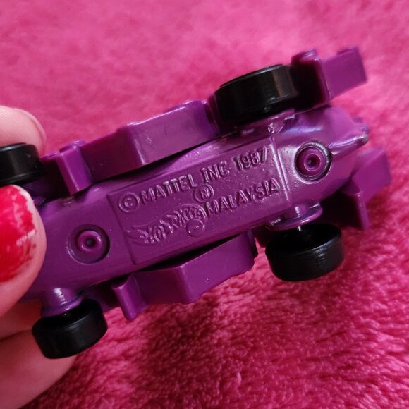 Hot Wheels Rodzilla 1987 Vintage Collectors Purple Toy Car - Picture 4 of 4